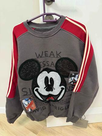 Продам новую толстовку Микки