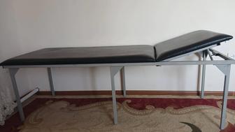 Медицинская кушетка