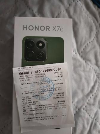 Продам телефон новый Honor x7c