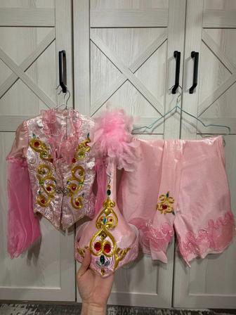 Казахский национальный костюм