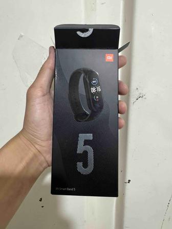 Продам фитнес браслет Mi smart band 5