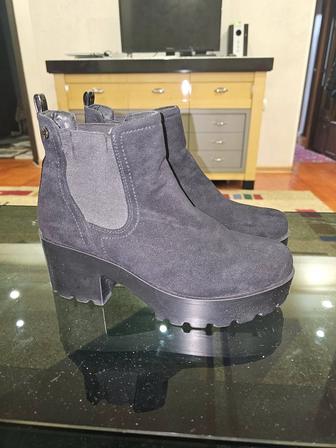 Женские ботинки весна осень замшевые