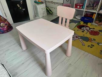 Детский стол и стул IKEA