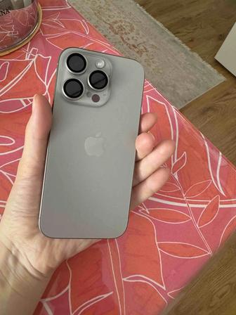 Продается смартфон Apple iPhone 16 Pro 256Gb серебристый