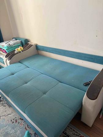 Продам диван с креслами