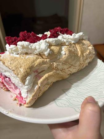 Меренговый рулет