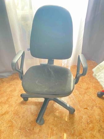 Кресло офисное