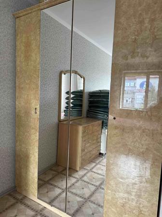 Продам спальный гарнитур