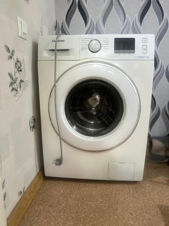 Продам стиральную машину