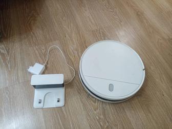 Робот пылесос, на ремонт или запчастии