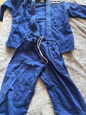 Продам кимоно для дзюдо