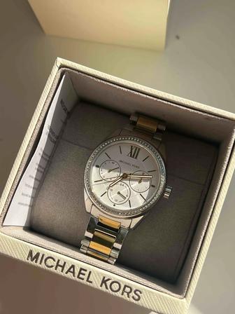 Майкл корс MK7092, оригинал .