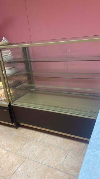 Холодильник витрина