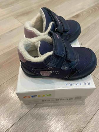 Продам детские ботинки Geox, 23 размер