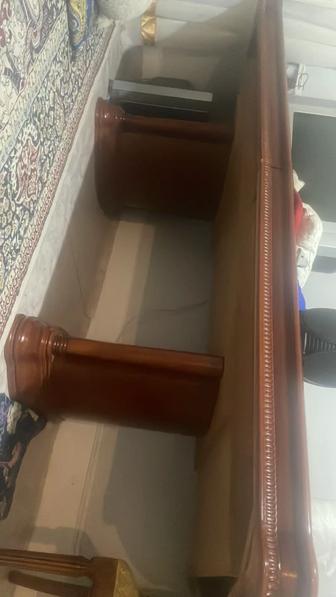 Продам стол и стулья