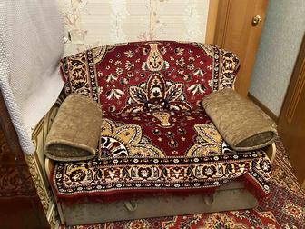 Продам маленький диванчик