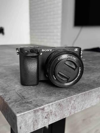 Камера Sony Alpha 6300 с байонетом E и матрицей APS-C