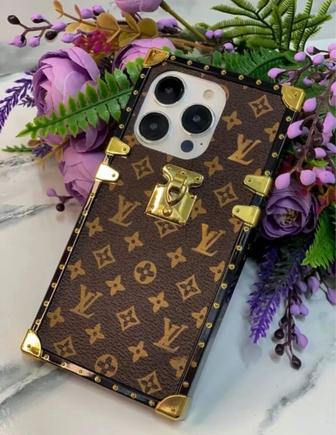 Чехол Louis Vuitton на IPhone 14 Pro Max