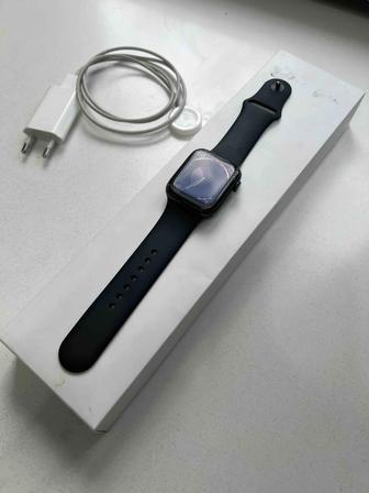 Продам Apple Watch  2 44 mm эпл вотч се 2