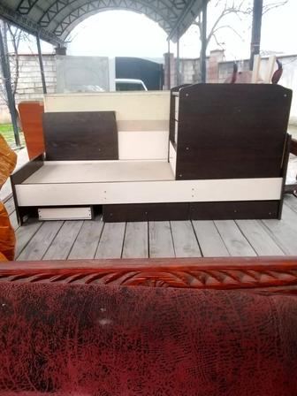 Детский кровать