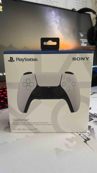 Игровой контроллер Sony PS5 Dualsense белый