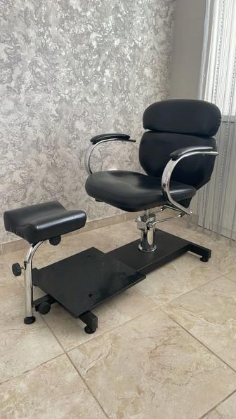 Кресло педикюрное