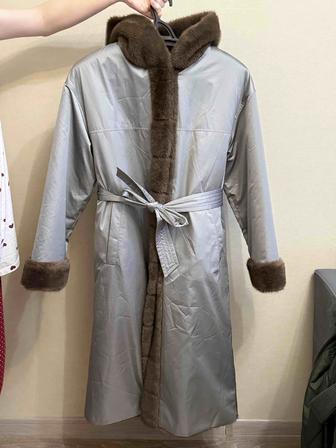 Продам двухстороннюю куртку