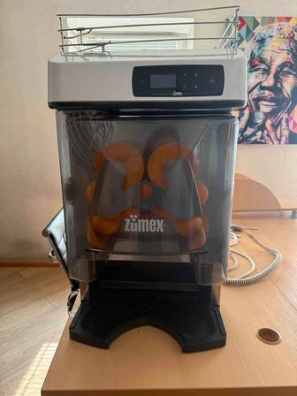 Соковыжималка zumex versatile pro