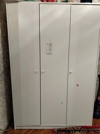 Шкаф в детскую комнату