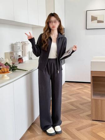 Продам трикотажную двойку