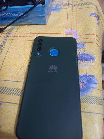 Хуавей .в хорошем состоянии. Память 128