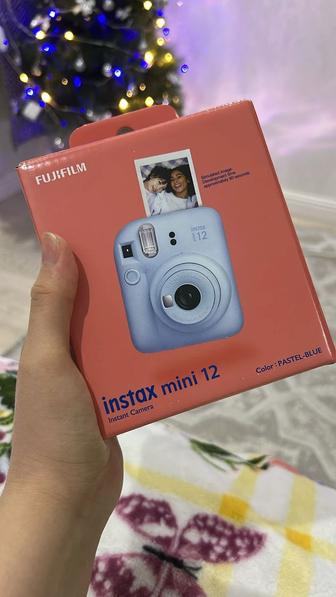 Камера instax mini 12