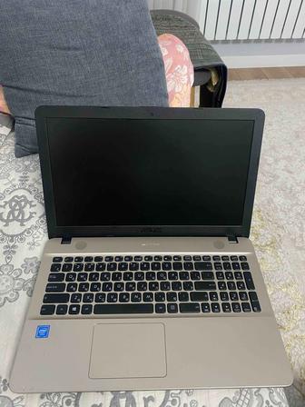 Продам ноутбук Asus в отличном состоянии