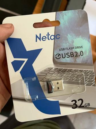 USB-накопитель Netac 32GB NT03UM81N-032G-20BK, USB2.0
