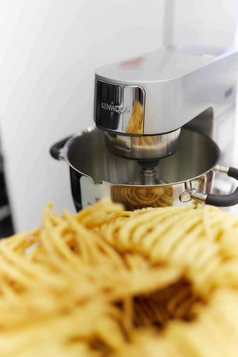 KENWOOD универсальный кухонный комбайн с индукцией 180 градусов!