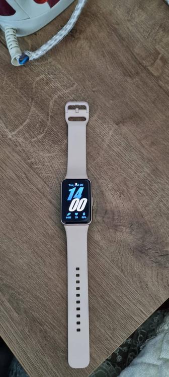 Продам фитнес браслет