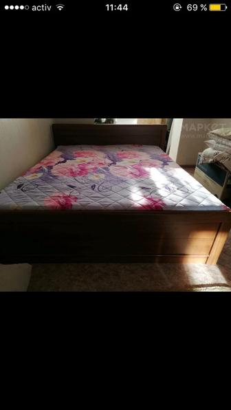 Продаю кровать чистый