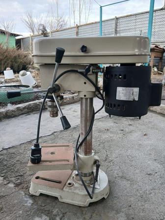 Сверлильный станок Makita