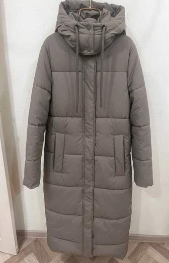 Продам зимнюю длинную куртку