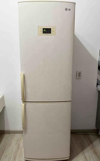 Продам холодильник LG бежевый