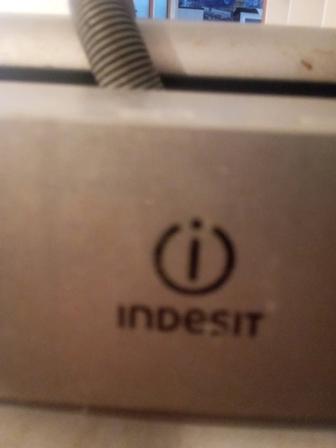 Продается посудомоечная машина Indesit б/у