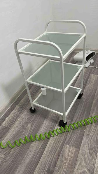 Медицинский столик