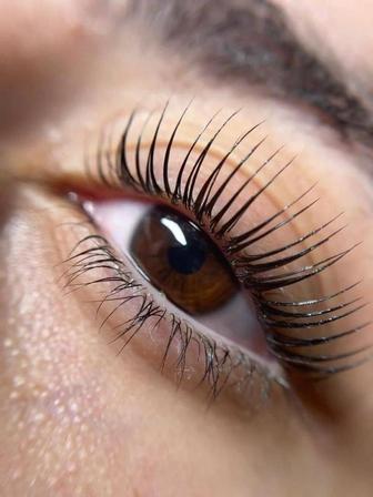 Ламинирование ресниц и бровей комбо 5 тысяч тенге