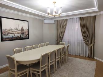 Стол и стулья