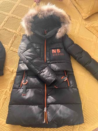 Продам очень теплую и почти новую куртку