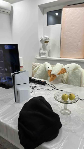 Продам PS5 Slim