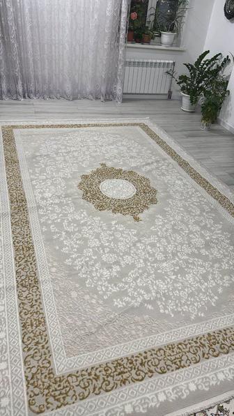 Новый ковер 250см х 400 см