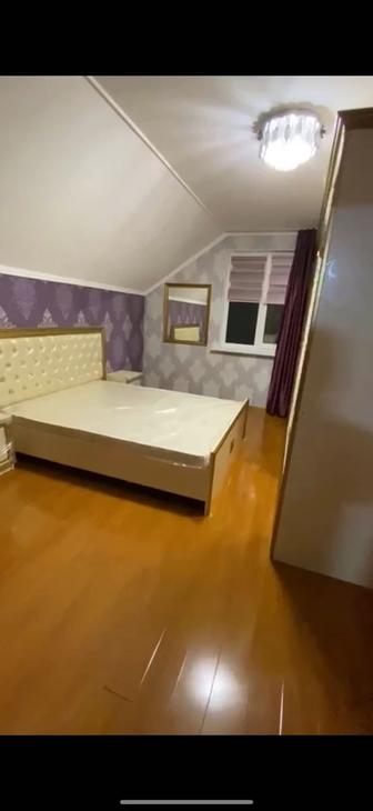 Продам спальный гарнитур