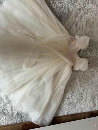 Продам платье для девочки