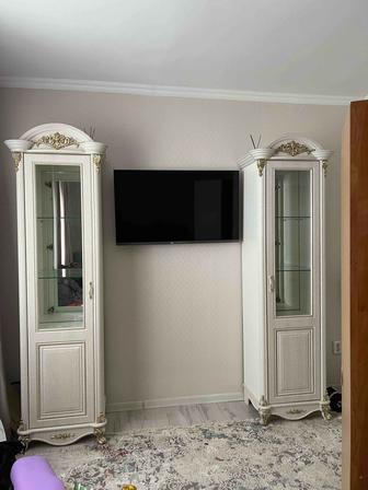 Срочно продам шкаф-витрины